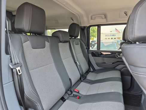 Used 2024 INEOS Grenadier AWD/4WD image 30