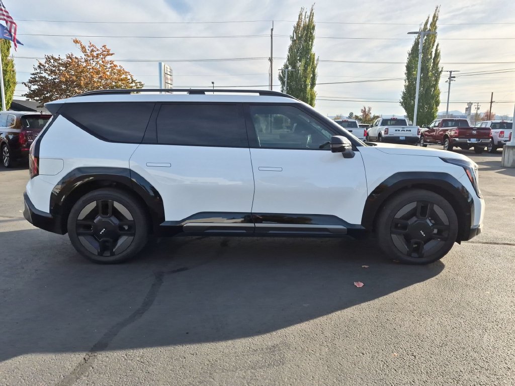 Used 2024 Kia EV9 GT-Line AWD/4WD image 7
