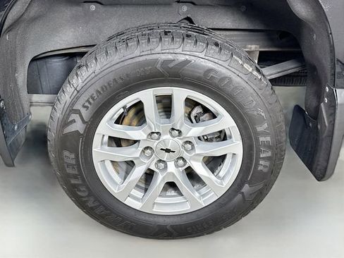 Used 2019 Chevrolet Silverado 1500 RST image 34