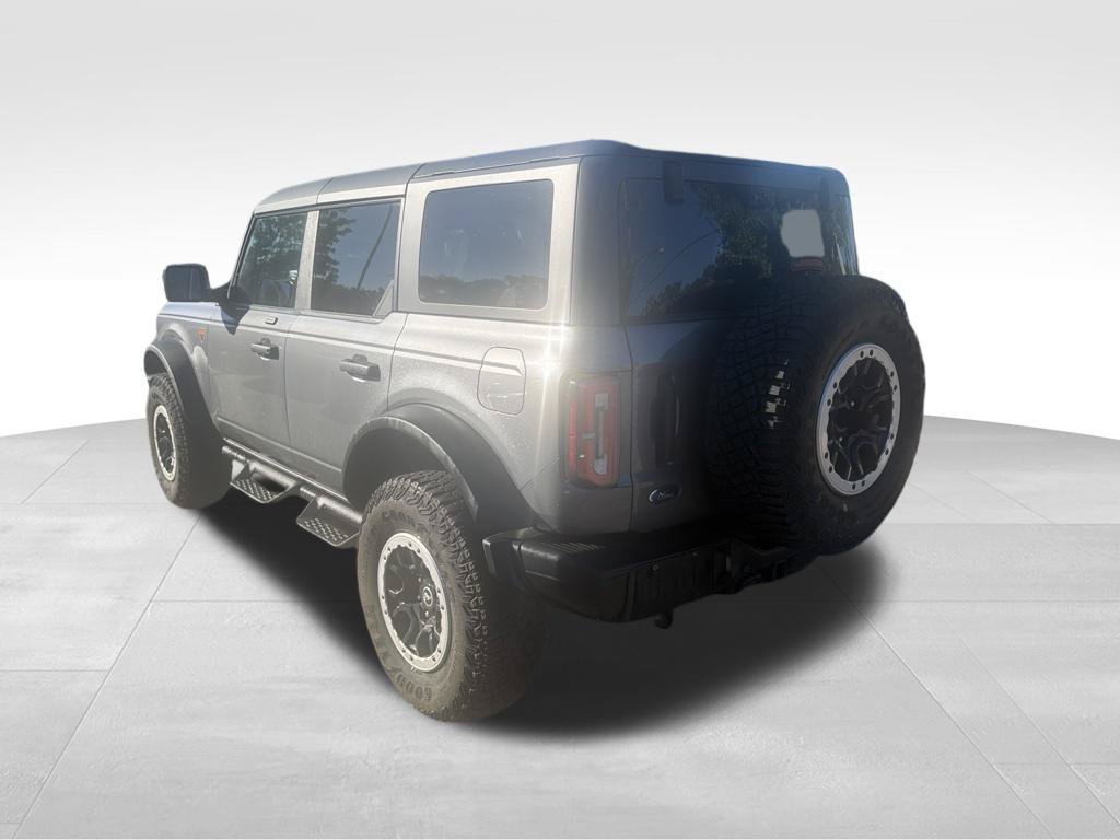 Used 2023 Ford Bronco Badlands AWD/4WD image 8