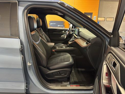 Used 2025 Ford Explorer ST image 20