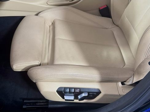 Used 2017 BMW 330i Sedan image 23