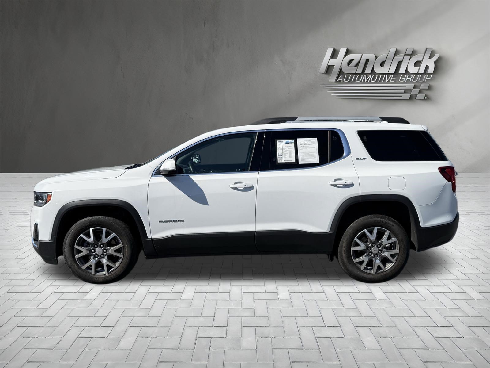 Used 2023 GMC Acadia SLT w/ Trailering Package AWD/4WD image 7