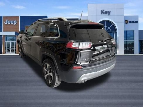 Used 2019 Jeep Cherokee Limited AWD/4WD image 3