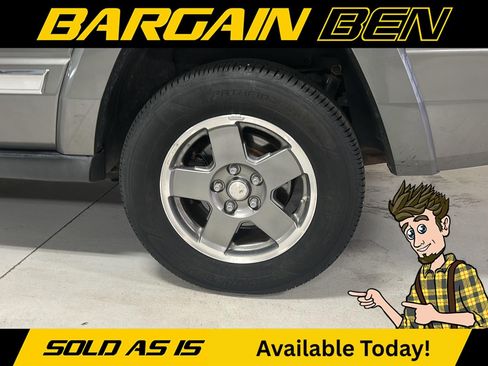 Used 2007 Jeep Commander Limited image 24