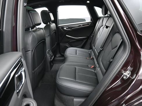 Certified 2026 Porsche Macan AWD/4WD image 25