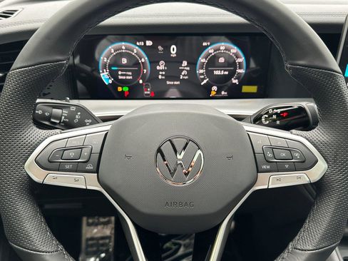 New 2026 Volkswagen Tiguan SE R-Line image 22