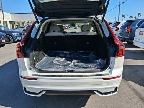 New 2026 Volvo XC60 B5 Ultra w/ Protection Package Premier AWD/4WD image 5