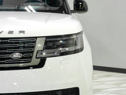 Used 2025 Land Rover Range Rover Long Wheelbase Autobiography AWD/4WD image 57