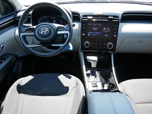 Certified 2023 Hyundai Tucson SE FWD image 10