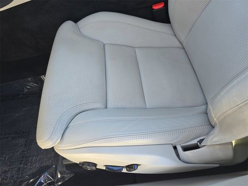 Used 2023 Volvo XC60 T8 Ultimate image 32