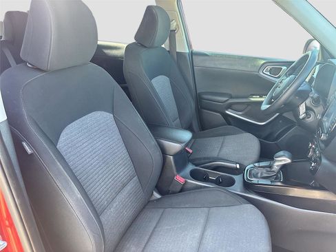Used 2020 Kia Soul S FWD image 27
