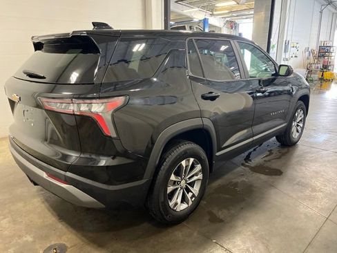 Used 2025 Chevrolet Equinox LT AWD/4WD image 4