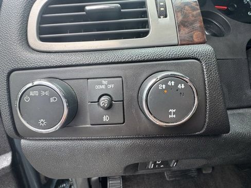 Used 2011 GMC Sierra 2500 Denali w/ Suspension Package, Off-Road image 24