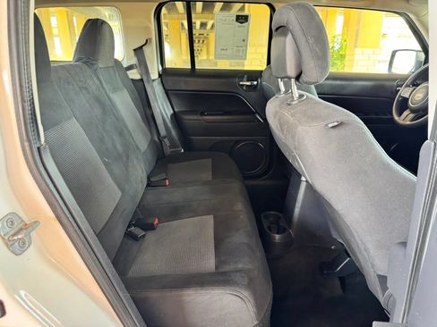Used 2014 Jeep Patriot Sport w/ Power Value Group FWD image 23