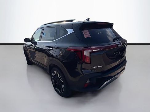 Used 2024 Kia Seltos SX w/ SX Sunroof Package AWD/4WD image 6