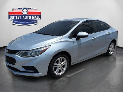 Used 2017 Chevrolet Cruze LS FWD image 7
