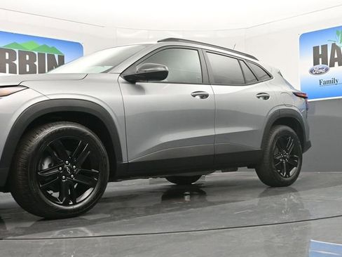 New 2026 Chevrolet Trax ACTIV w/ Sunroof Package image 18