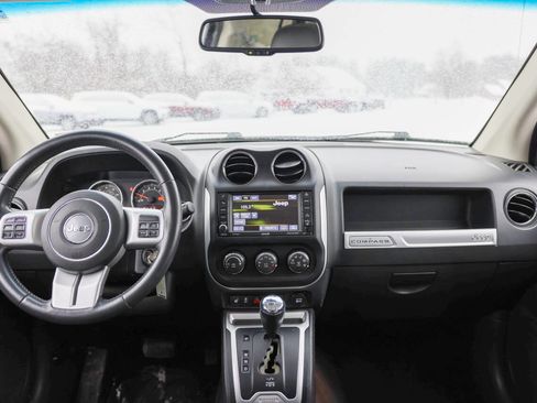 Used 2014 Jeep Compass Limited w/ Sun/Sound Group image 21