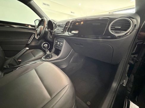 Used 2015 Volkswagen Beetle 1.8T image 17