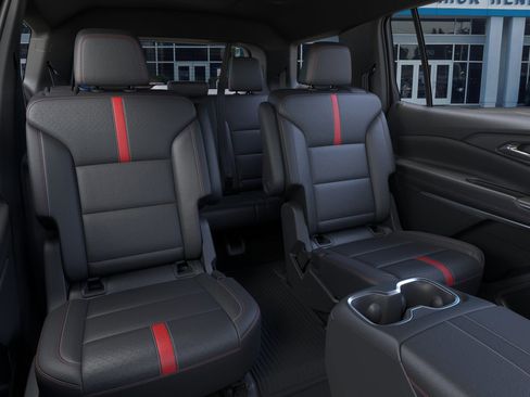 New 2026 Chevrolet Traverse RS w/ LPO, Floor Liner Package image 19