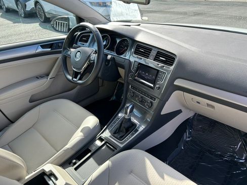 Used 2015 Volkswagen e-Golf SEL Premium image 35