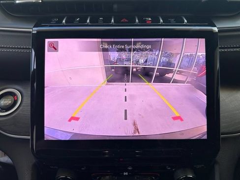 Used 2025 Jeep Grand Cherokee Limited RWD image 20