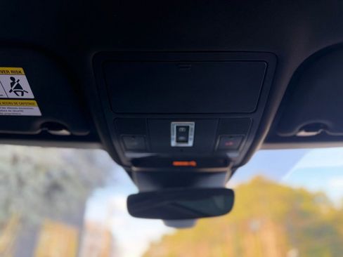 Used 2020 Land Rover Range Rover Evoque R-Dynamic SE image 50