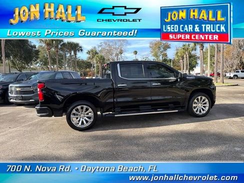 Used 2021 Chevrolet Silverado 1500 High Country w/ Technology Package image 13
