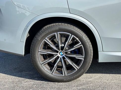 Certified 2025 BMW X5 M60i image 9