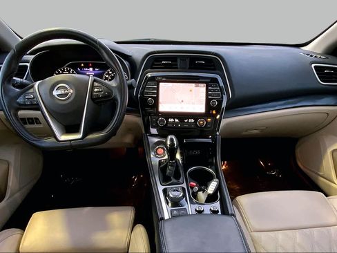 Used 2023 Nissan Maxima Platinum w/ Sport Mat Group FWD image 28