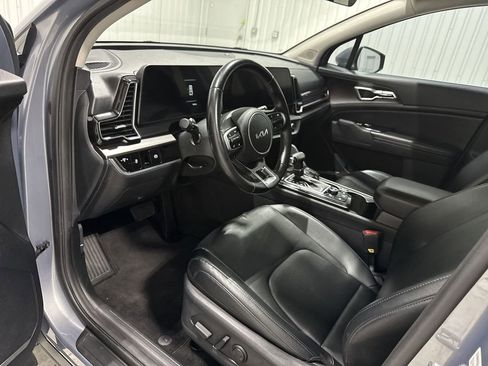 Used 2023 Kia Sportage EX image 10