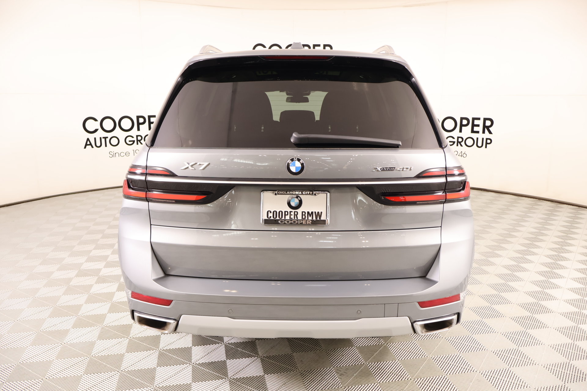 Used 2023 BMW X7 xDrive40i w/ Premium Package AWD/4WD image 23