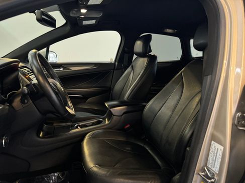 Used 2015 Lincoln MKC AWD image 15