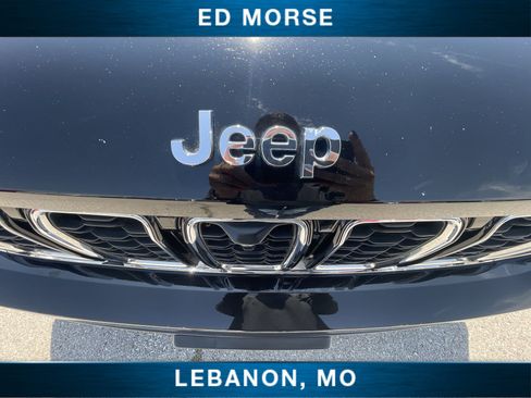 Used 2023 Jeep Grand Cherokee L Limited w/ Luxury Tech Group II AWD/4WD image 29