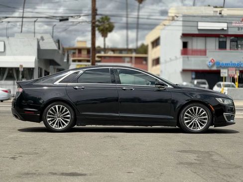Used 2017 Lincoln MKZ Premiere FWD image 19