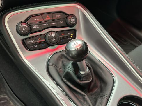 Used 2019 Dodge Challenger R/T Scat Pack w/ Dynamics Package RWD image 18