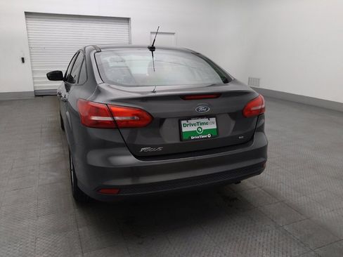 Used 2018 Ford Focus SE image 6