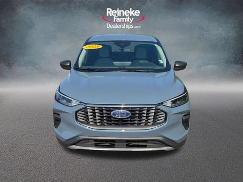 Used 2023 Ford Escape Active w/ Tech Pack #1 FWD image 2