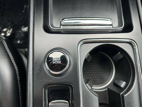 Used 2023 Lincoln Corsair AWD w/ Equipment Group 101A image 35