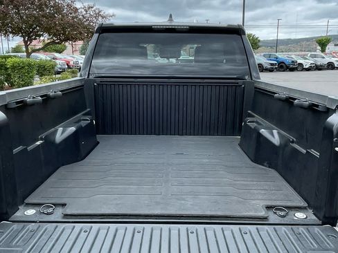 Used 2024 Toyota Tacoma SR5 AWD/4WD image 13