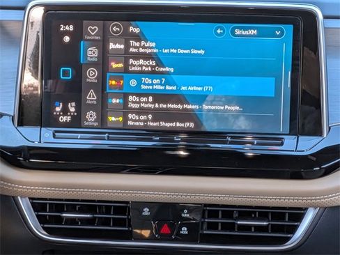 Certified 2024 Volkswagen Atlas Cross Sport SE image 18