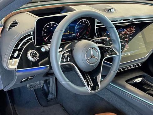 New 2026 Mercedes-Benz E 350 4MATIC Sedan image 11