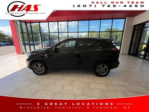 Used 2023 Kia Seltos LX AWD/4WD image 3