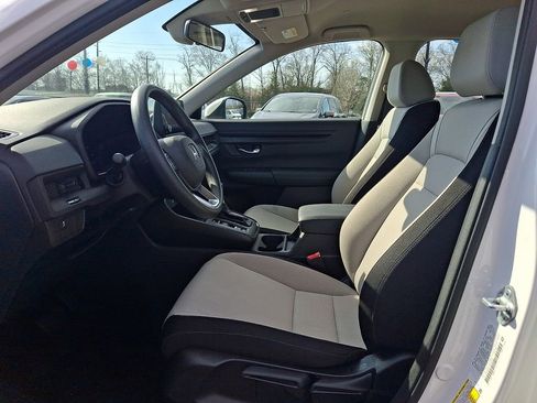 Used 2023 Honda CR-V LX image 13