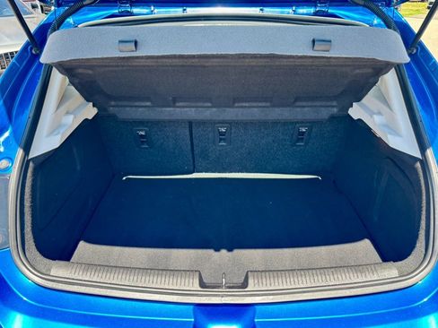 Used 2017 Chevrolet Cruze LT w/ Convenience Package FWD image 31