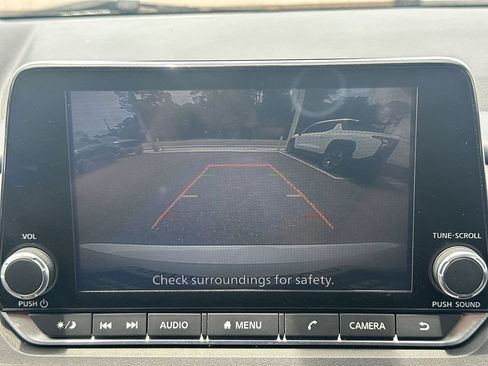 Used 2024 Nissan Rogue SV AWD/4WD image 25
