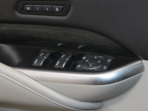 Used 2020 Cadillac XT4 Premium Luxury FWD image 37