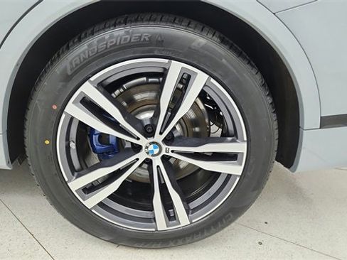 Used 2026 BMW X7 xDrive40i image 97