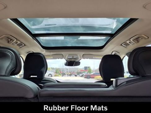 Used 2023 Volvo XC60 B5 Ultimate w/ Climate Package image 22